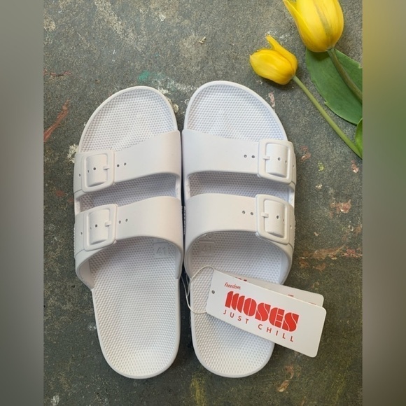 Freedom Moses Slides- size 41 - Picture 3 of 7